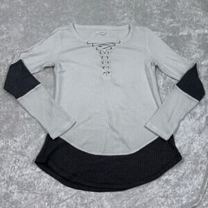 Women’s Maurice’s Shirt Size XS